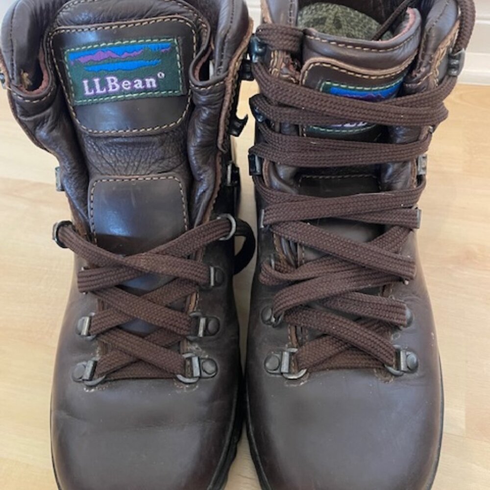 Ladies 7 LL Bean Cresta Hiking Boots